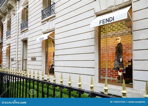 fendi paris website